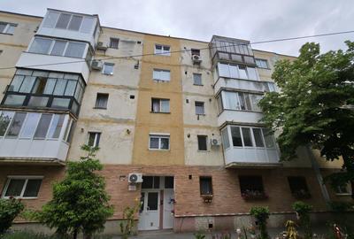 Apartament cu 2 camere semidecomandat în Micălaca