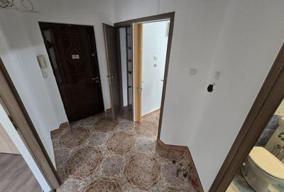 Etaj intermediar. Suprafata generoasa. 2 Bai. Boxa. - 15