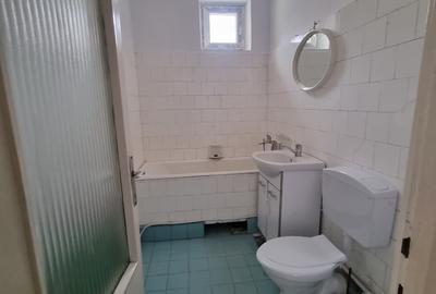 De vânzare apartament 2 camere Gruia - 12