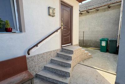 Casă individuală cu 3 camere cu Canalizare în Central - 9