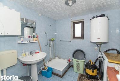 Casă cu 3 camere cu Teren 948 Mp în Bradu - 8