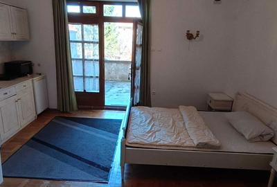 Garsonieră decomandată în Central - 7