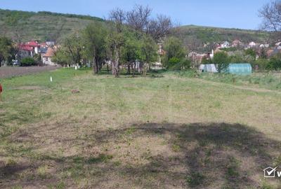 Teren de 2034 mp, în Dâmbul Rotund