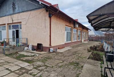 Se ofera spre vanzare / inchiriere cladire cu spa?iu... - 8