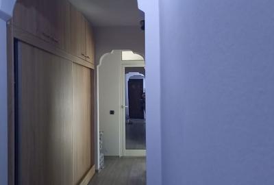 Apartament cu 3 camere decomandat în Central - 11