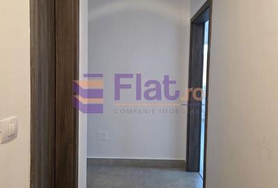 Birou, de 77 mp, în Tractorul - 6