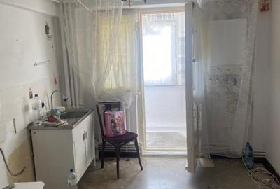 Apartament 2 camere decomandat, Plantelor, etaj 3. - 4
