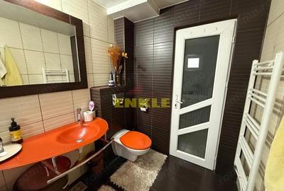 De vanzare apartament + teren generos in apropiere - 13