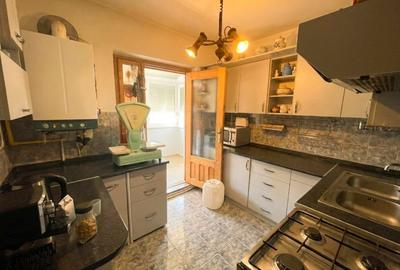 Apartament cu 3 camere decomandat în Tomești - 7
