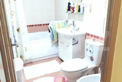 Apartament cu 3 camere decomandat în Rădăuți - 1