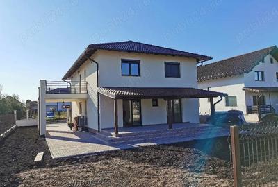 Casă cu Teren 490 Mp în Central - 4