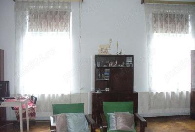 Apartament la casa zona centrala - 6