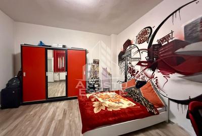 Casă cu 5 camere cu Canalizare în Lunei - 4