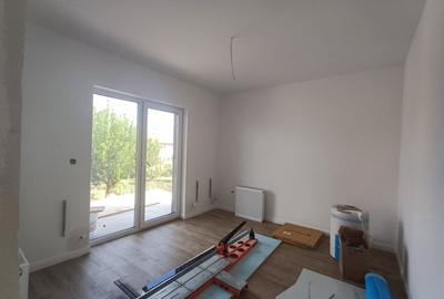 Casa cu 4 camere , priveliste panoramica Ciurbesti - 5