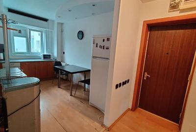 Apartament cu 2 camere semidecomandat, mobilat în 1 Mai - 12