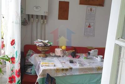 Casă cu 6 camere cu Teren 242 Mp în Central - 8