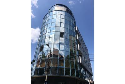 Birou, de 2,530 mp, în P-ța Victoriei - 7