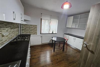 Apartament cu 2 camere decomandat în 13 Septembrie - 4