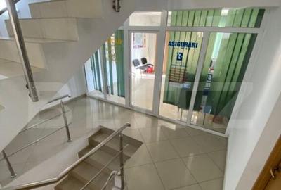 Casă cu 7 camere cu Teren 7000 Mp în Central - 9