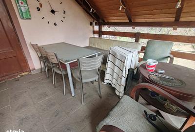 Casă cu 4 camere cu Teren 226 Mp în Central - 1