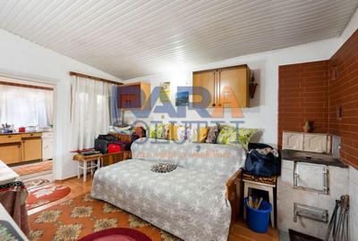 Casu?a frumoasa la ?ara cu toate condi?iile necesare - 3