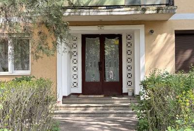 Apartament cu 3 camere semidecomandat în Careiului - 2