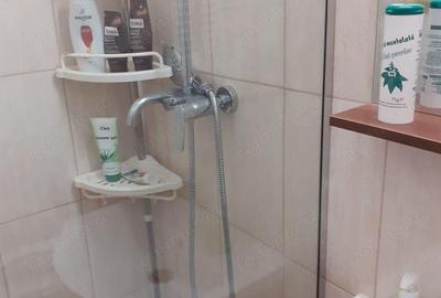 Apartament cu 3 camere semidecomandat în Central - 1