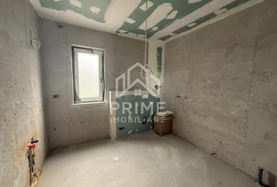 Casă cu 5 camere cu Teren 710 Mp în Ciugud - 1