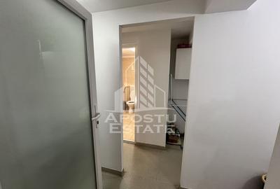 Spațiu comercial, de 674 mp, în Central - 5
