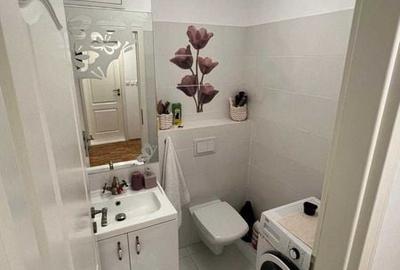 Apartament cu 3 camere în Mircea cel Bătrân