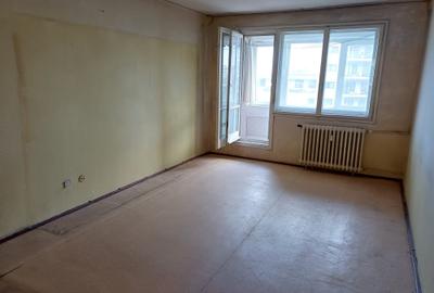 Apartament cu 3 camere decomandat în Dristor - 1