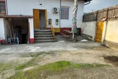 Casă cu 6 camere în Stăvila - 9