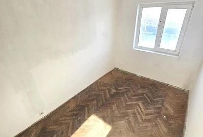 Apartament cu 3 camere decomandat în Micro 17 - 1
