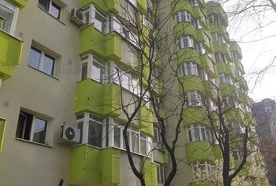 Garsonieră decomandată în Lacul Tei