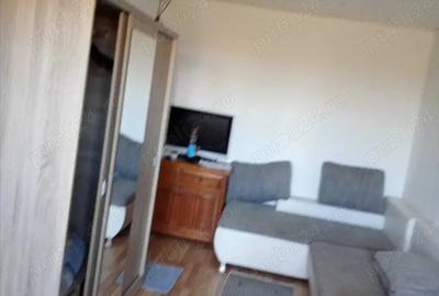 Inchiriez garsoniera - 2