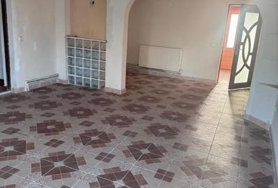 Casă individuală cu 4 camere cu Canalizare în Palanca - 2