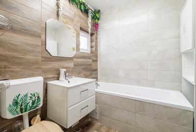 Apartament cu 3 camere decomandat în Sebastian - 3