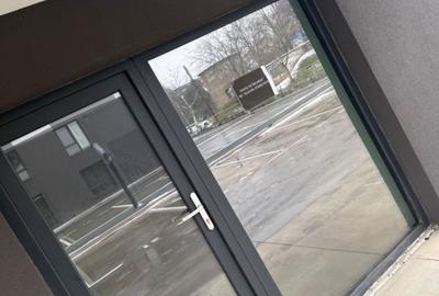 Spațiu comercial, de 20 mp, în Central - 3