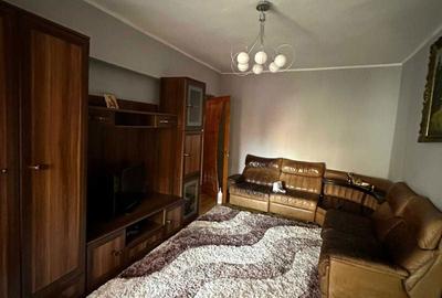 Apartament cu 3 camere decomandat în Debarcader - 2