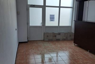 Spațiu comercial, de 59 mp, în Buda - 2