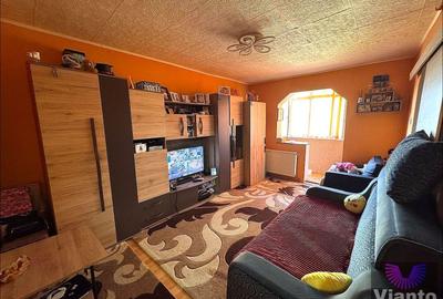 Garsonieră decomandată, mobilată în Vasile Aaron - 11