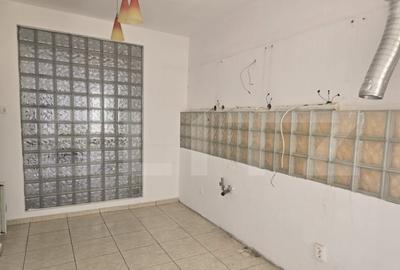 Casa cu piscina ,7 camere, 447 mp - teren 1535mp, Vetis - 4