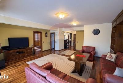 Apartament cu 3 camere în Central - 3