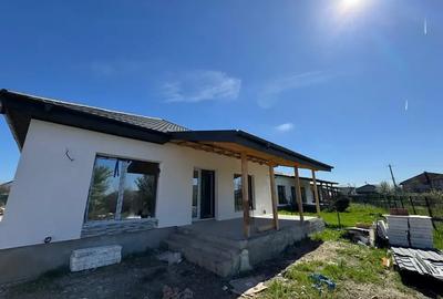 Casă cu 4 camere cu Teren 400 Mp în Crevedia - 5