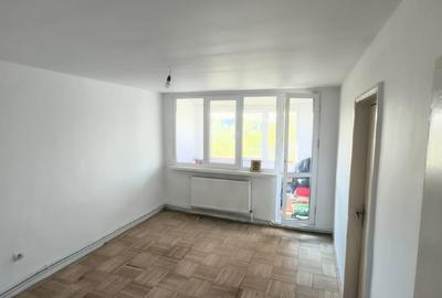 Apartament cu 3 camere decomandat în Țiglina 1 - 2