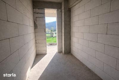 Apartament cu 2 camere decomandat în Cug