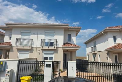 Duplex cu 4 camere cu Teren 366 Mp în Sânandrei - 1