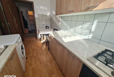 Apartament cu 2 camere decomandat în Tractorul - 3