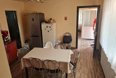 Casă cu 4 camere cu Garaj în Șoimuș - 11