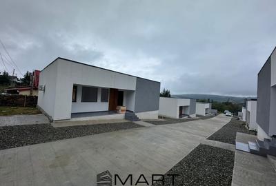 Casă individuală cu 3 camere cu Teren 125 Mp în Central - 1
